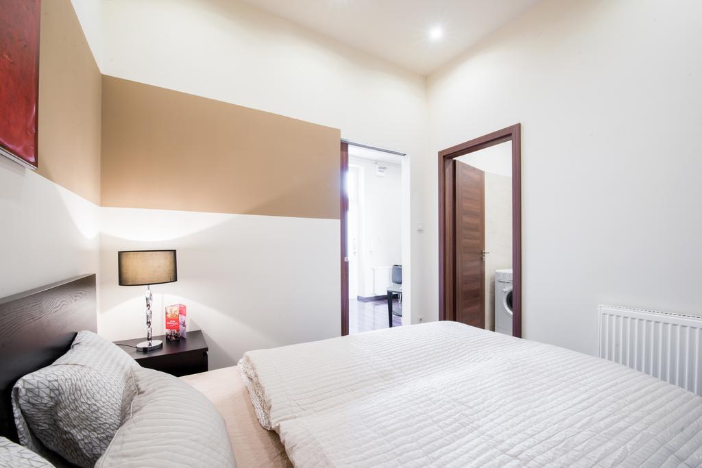 Little Boss Apartment Budapest Luaran gambar